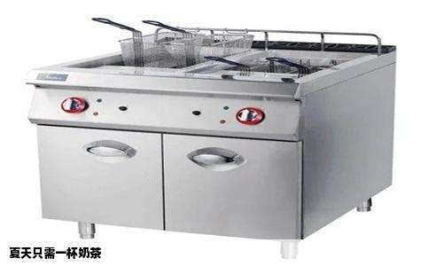 夏天只需一杯奶茶